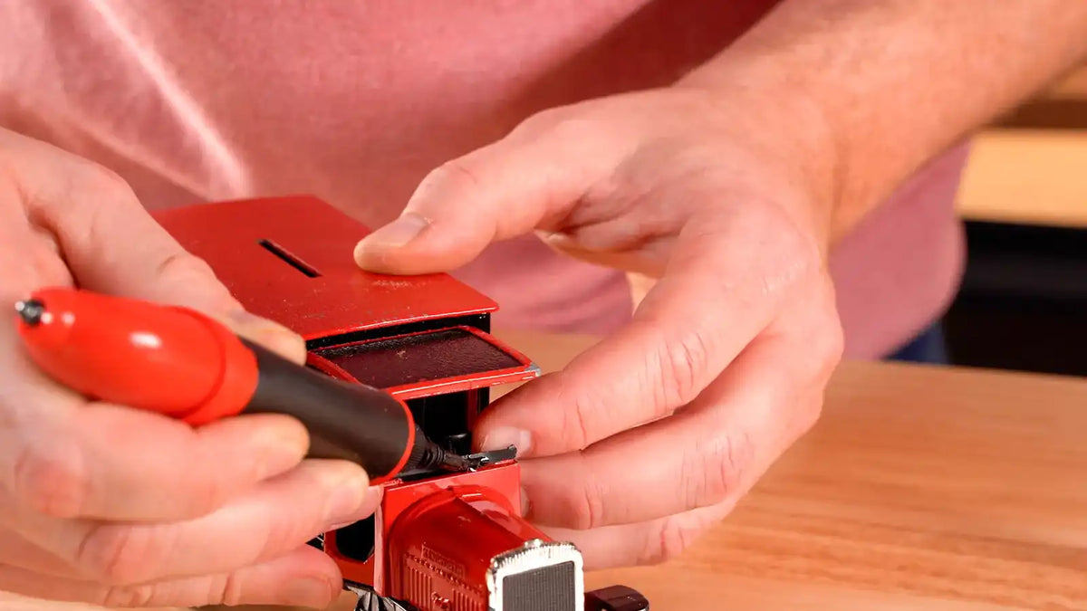 SuperWeld™ Light Activated Instant Glue