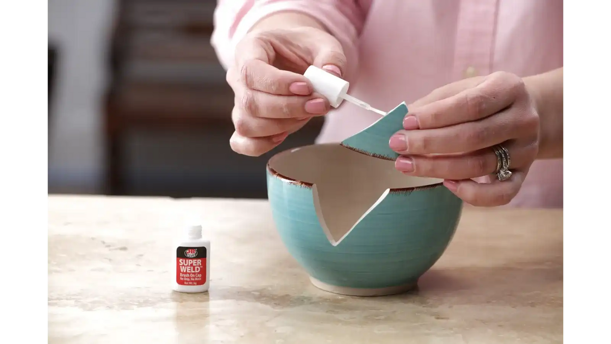 SuperWeld™ Brush-On Instant Adhesive